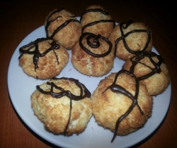 Prăjitură cu cocos – FĂRĂ FĂINĂ și FĂRĂ ZAHĂR